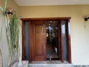 Casa térrea a venda com 4 suítes no Condomínio Florença...