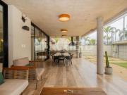 Casa Térrea à Venda com 798m de terreno, Bairro...