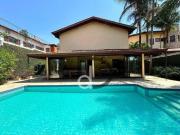 Casa térrea à venda em condomínio fechado em Vinhedo...