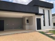 Casa térrea à venda em Condomínio Valinhos, 3 Suites,...