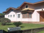 Casa térrea à venda em São Bento do Sapucaí!