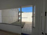 Casa térrea com 02 dormitórios na região da Vila Império
