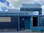 Casa térrea com 1 suíte com closet