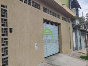 Casa térrea com 2 dormitórios à venda, 180 m² por R$...
