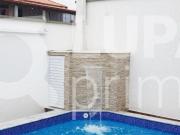 Casa Térrea com 2 dormitórios e 2 banheiros à venda em...