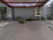 Casa térrea com 2 dormitórios terreno de 278 m²...