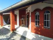 Casa térrea com 2 dorms, á 950m da Praia à venda em Peruíbe