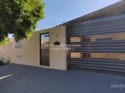 Casa Térrea com 2 Quartos para Alugar por R$ 1.400/mês