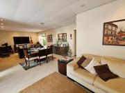 Casa térrea com 353 m² Rua fechada Vila Sônia