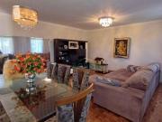 Casa térrea com 3 dormitórios à venda, 136 m² por R$...