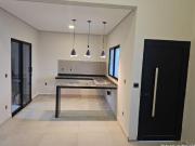 Casa com 3 Dormitórios,1 Suíte, no Condomínio...