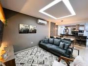 Casa Térrea com 3 suítes com piscina e churrasqueira...