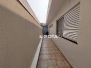 Casa térrea 3 suítes repleta de armários