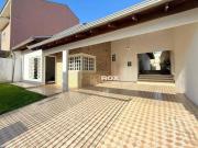 Casa térrea com 3 suítes, terreno grande à venda em...