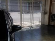 CASA TERREA COM 4 DOEMITORIOS COM 3 VAGAS DE GARAGEM