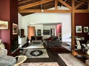 Casa térrea com 4 dormitórios em terreno de 982 m² ?...