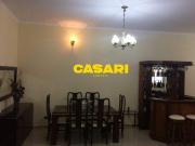 Casa térrea com 4 dormitórios, piscina e amplo terreno à... Casa térrea com 4 dormitórios, piscina e amplo terreno à...