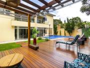 Casa térrea com 4 quartos à venda em Interlagos SP
