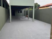 Casa Térrea com 4 Quartos para Alugar por R$ 2.500/mês