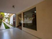 Casa Térrea com 4 Quartos para Comprar, 463m² Vila...