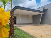 Casa térrea com 4 suites, piscina com borda infinita e...