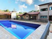 Casa térrea com 5 dormitórios em condomínio na Granja...