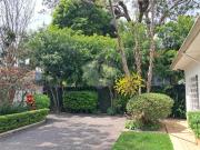 Casa térrea com 5 quartos à venda ou para locação em...