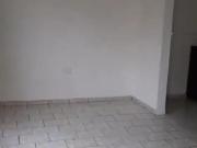 Casa terrea com amplo terreno