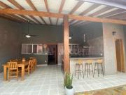 Casa Térrea com Amplo Terreno a Venda na Praia de...