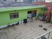 CASA TÉRREA COM LOTE INTEIRO