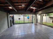 Casa térrea com piscina e churrasqueira à venda no Campo...