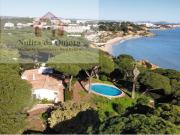 Casa térrea com piscina e vista maravilhosa sobre o mar