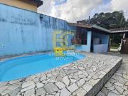 Casa térrea com piscina em condomínio Residencial São...