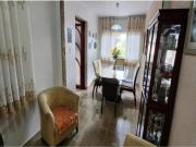 Casa térrea com quintal à venda de 3 dormitórios e 2...