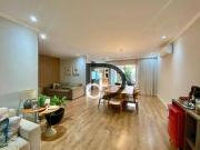 Casa Térrea Completa com 3 Suítes em Valinhos/SP