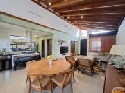 Casa térrea de 186m² com 03 quartos à venda em...