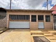 Casa Térrea de 3 Quartos na QR 402 – Samambaia Norte