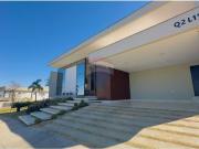 Casa Térrea de Alto Padrão à Venda no Terra Park Club...