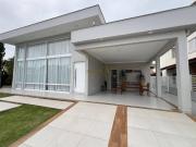 Casa térrea de alto padrão à venda porteira fechada Cond...