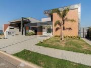 Casa Térrea de Alto Padrão no Alphaville Castello, 4...