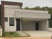 Casa Térrea de Condomínio com 3 dormitórios sendo 1...