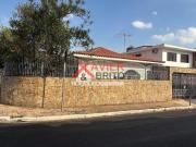 Casa Térrea de Esquina à Venda na Vila Carrão com 233m²,...