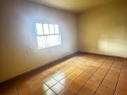 CASA TÉRREA DE ESQUINA COM 2 DORMITÓRIOS APENAS 200...