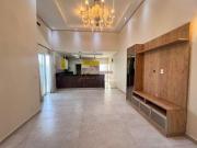 Casa térrea de esquina em a Venda no Jardim de Mônaco