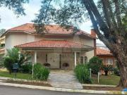Casa Térrea de Esquina em Frente à Praça — Condomínio...