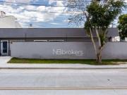 CASA TÉRREA DE ESQUINA TOTALMENTE REFORMADA