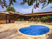 Casa térrea de luxo: 4 quartos, 3 suítes com closet,...