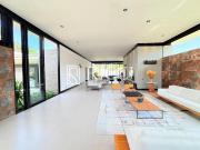 Casa Térrea de Luxo no Jardim Acapulco ? 6 Suítes,...