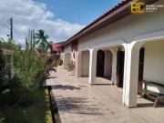 Casa térrea em 3 lotes á 200m do mar Parque Turístico...