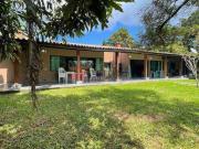 Casa Térrea em Chácara Santa Lúcia dos Ypes Carapicuíba...